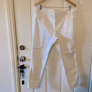 *3for$20*~NWT HM white pants.